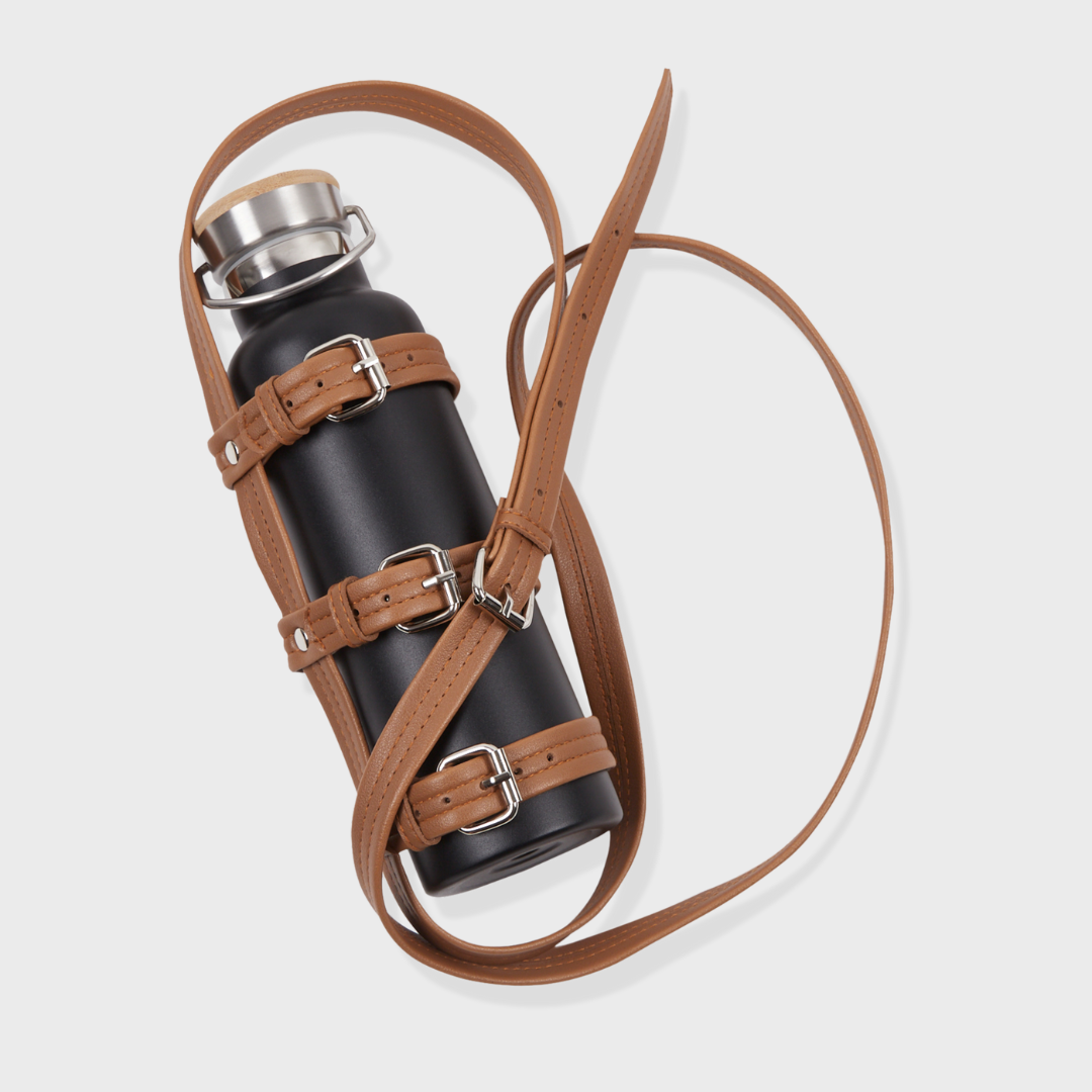 L'EAU VEGAN LEATHER BOTTLE HOLDER CAMEL